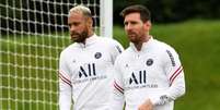 Messi e Neymar ainda não entraram em campo pelo PSG na atual temporada (Foto: BERTRAND GUAY / AFP)  Foto: Lance!