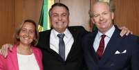 Beatrix von Storch e o marido em encontro com Bolsonaro no Palácio do Planalto, em julho  Foto: Arquivo pessoal / BBC News Brasil