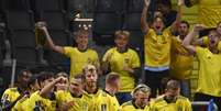 Suécia venceu a Espanha em casa (Foto: JONATHAN NACKSTRAND / AFP)  Foto: Lance!