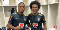 Xavier e Willian se encontraram durante preparação da Seleção Brasileira (Foto: Divulgação/Arquivo Pessoal)  Foto: Lance!