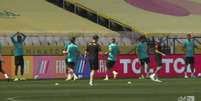 Jogadores do Brasil treinaram neste sábado na Neo Química Arena (Reprodução / CBF TV)  Foto: Lance!