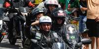 O presidente Jair Bolsonaro (sem partido) aterrissou de helicóptero, por volta das 9h30, em Santa Cruz do Capibaribe, Agreste de Pernambuco, para realizar uma motociata com seus apoiadores  Foto: Rafael Bandeira/LeiaJáimagens / Estadão Conteúdo