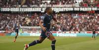 Mbappé marcou mais um gol pelo PSG  Foto: Christian Hartmann / Reuters