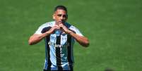 Diego Souza comemora gol durante partida entre e Grêmio e Ceará  Foto: Everton Silveira / Futura Press