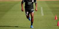 Willian não poderá fazer sua reestreia na partida deste domingo contra o Dragão (Foto: Rodrigo Coca/Ag. Corinthians)  Foto: Lance!