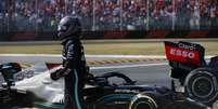 Lewis Hamilton entende que os comissários acertaram na punição a Verstappen   Foto: Mercedes / Grande Prêmio