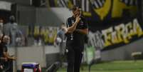 O técnico Fábio Carille evitou culpar os desfalques pela eliminação do Santos (Foto: Ivan Storti/Santos FC)  Foto: Lance!