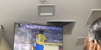 Pelé acompanha amistoso da Seleção Brasileira feminina mesmo internado no hospital (Foto: Reprodução / Instagram)  Foto: Lance!