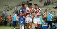 Tumulto entre jogadores do Fortaleza e jogadores do Atletico-GO durante partida  Foto: Kely Pereira/AGIF / Gazeta Press