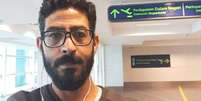 Hassan Al Kontar viveu sete meses na &aacute;rea de desembarque de aeroporto na Mal&aacute;sia  Foto: Hassan Al-Kontar / BBC News Brasil