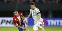 Argentina pressiona, mas fica no 0 a 0 com o Paraguai  Foto: Cesar Olmedo