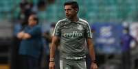 Abel Ferreira  no comando do Palmeiras. (Foto: Cesar Greco/Palmeiras)  Foto: Lance!