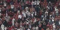 Torcida do São Paulo viveu de tudo no empate contra o Ceará (Foto: Flickr/São Paulo)  Foto: Lance!