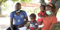 O haitiano Patrick, a mulher e os dois filhos brasileiros foram deportados pelos EUA para o Haiti  Foto: BBC News Brasil