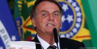Bolsonaro tem feito declarações contra vacinas desde o ano passado. Ele também se recusa a tomar qualquer imunizante contra a covid-19  Foto: DW / Deutsche Welle