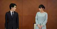 Princesa japonesa Mako e Kei Komuro durante entrevista coletiva em Tóquio
26/10/2021 Nicolas Datiche/Pool via REUTERS  Foto: Reuters