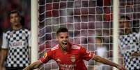 Benfica venceu por 3 a 2 (Foto: PATRICIA DE MELO MOREIRA / AFP)  Foto: Lance!