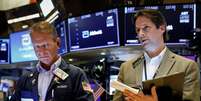 Traders trabalham no preg&atilde;o da NYSE em Nova York
18/10/2021
REUTERS/Brendan McDermid  Foto: Reuters