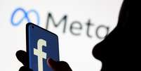 Documentos sobre o Facebook revelaram facilidade de propagar fake news  Foto: Dado Ruvic / Reuters