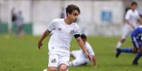 Matheus Lima, camisa 10, fez 4 dos 8 gols do Santos no Batatais (Pedro Ernesto Guerra Azevedo/Santos FC)  Foto: Lance!