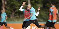 Neymar em ação em um dos últimos treinos do Brasil em São Paulo (Foto: Lucas Figueiredo/CBF)  Foto: Lance!