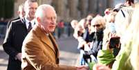 Príncipe britânico Charles durante visita ao Mercado de Cambridge
REUTERS/Henry Nicholls/Pool  Foto: Reuters