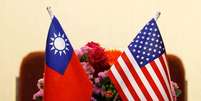 Bandeiras de Taiwan e dos Estados Unidos em Taip&eacute;
27/03/2018 REUTERS/Tyrone Siu  Foto: Reuters