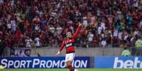 Gabigol marcou o gol que abriu o placar diante do Ceará, no Maracanã (Foto: Marcelo Cortes / Flamengo)  Foto: Lance!