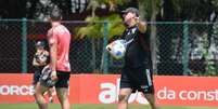 Rogério Ceni no treino deste domingo no CT da Barra Funda: risco ainda existe (Foto: Felipe Espindola/saopaulofc.net)  Foto: Lance!