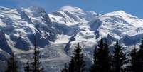 Acredita-se que as pedras preciosas encontradas por alpinista sejam de um avião da Air India que caiu na montanha Mont Blanc em 1966  Foto: Getty Images / BBC News Brasil