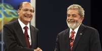 Alckmin e Lula em foto de 2006; antigos adversários políticos podem dividir chapa eleitoral  Foto: Sergio Moraes