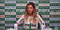 Leila Pereira deu entrevista coletiva como presidente do Palmeiras (Foto: Reprodução/TV Palmeiras)  Foto: Lance!