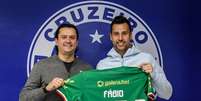 F&aacute;bio tinha renovado seu contrato no fim de 2021, mas com a chegada de Ronaldo ao clube, o acordo est&aacute; sendo revisado-(Gustavo Aleixo/Cruzeiro)  Foto: Lance!