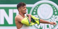 Gabriel Menino durante treinamento na Academia de Futebol. (Foto: Cesar Greco/Palmeiras)  Foto: Lance!