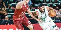 Time do Bauru sofreu com baixas por covid na derrota para o Paulistano  Foto: Divulgação/Bauru Basket / Estadão