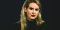 Elizabeth Holmes, que chegou a ser comparada com Steve Jobs e ter sua empresa avaliada em US$ 9 bilhões, foi condenada por fraude  Foto: Reuters / BBC News Brasil