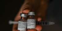 Vacina Pfizer  Foto: Artur Widak/NurPhoto / Reuters