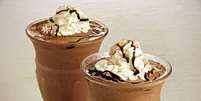 Guia da Cozinha - Milk-shake de coco com chocolate  Foto: Guia da Cozinha