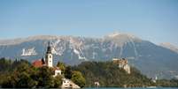 O Lago Bled é um dos lugares mais visitados na Eslovênia  Foto: Srdjan Zivulovic/Reuters