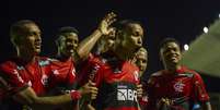 Lázaro vibra com o segundo gol marcado diante da Portuguesa (Foto: Alexandre Vidal/Flamengo)  Foto: Lance!