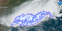 Imagem de satélite do relâmpago da Administração Nacional Oceânica e Atmosférica  Foto: BBC News Brasil