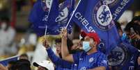 Torcedores do Chelsea apoiam o time no Mundial de Clubes  Foto: Matthew Childs / Reuters