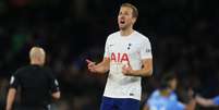 Futuro de Harry Kane no Tottenham segue indefinido (Foto: LINDSEY PARNABY / AFP)  Foto: Lance!