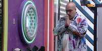 Tiago Abravanel apertou o botão e desistiu do 'Big Brother Brasil'   Foto: Reprodução/ Globoplay 