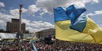 Manifestação de ucranianos na Praça da Independência em Kiev em junho de 2014  Foto: Anatolii Stepanov/Anadolu Agency/Getty Images / BBC News Brasil