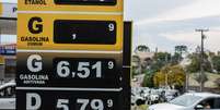 Após anúncio da Petrobras, postos de gasolina subira os preços da gasolina e do diesel   Foto: Futura Press