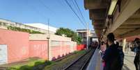 Passageiros se queixam do atraso nas linhas 8-Diamante e 9-Esmeralda, administradas pela Via Mobilidade @Zeca Ferreira/Agência Mural  Foto: Agência Mural