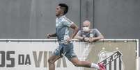 Ivonei voltou ao time Sub-20 do Santos (Reprodução/Dugout)  Foto: Lance!