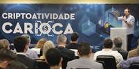 Prefeito do Rio de Janeiro, Eduardo Paes, em evento "Criptoatividade Carioca"   Foto: Reprodução/ Twitter / Tecnoblog
