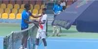 Francês dá tapa em ganês após partida de tênis (Reprodução)  Foto: Lance!